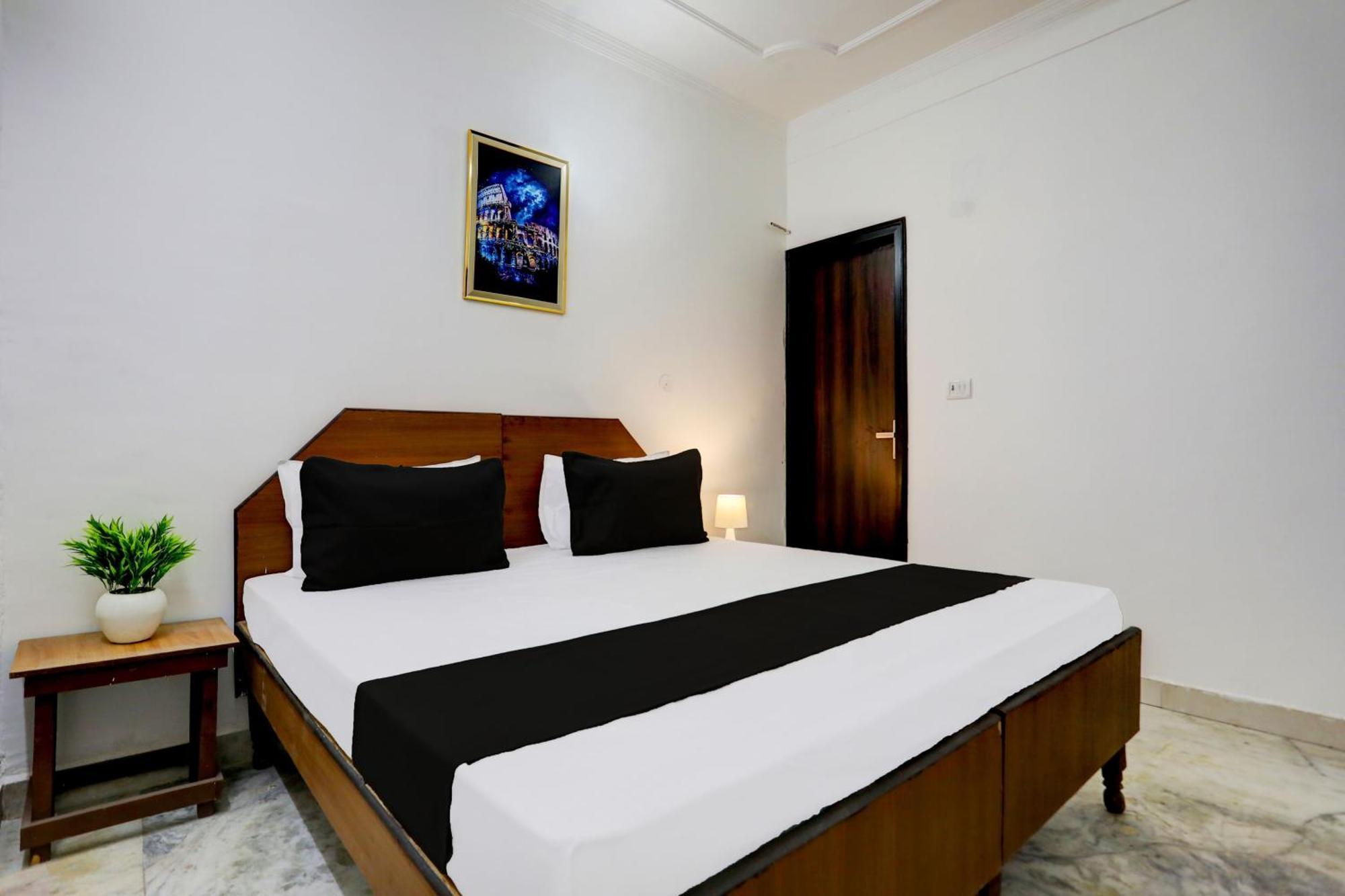 Indraprastha Super Hotel Live View מראה חיצוני תמונה